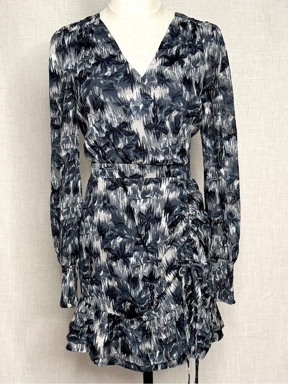 Allison New York Ruched Wrap Mini Dress Charcoal Gray Abstract Print Size Small